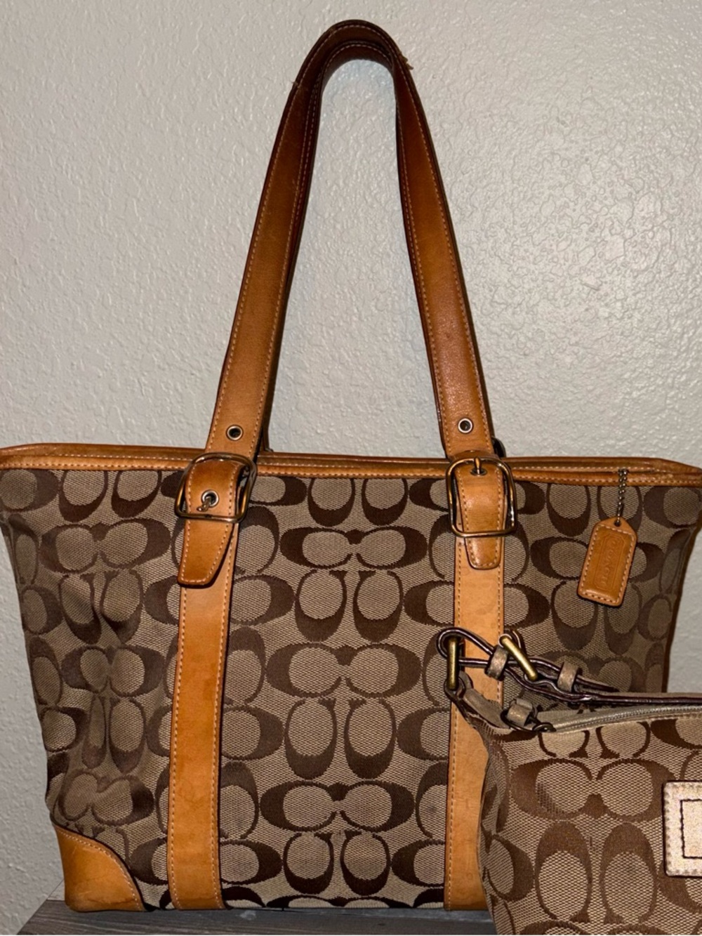 Read🛑 Coach Brown Signature Canvas Tote with Tan Leather Straps